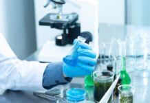 Lær mere om biologi med en inkubator!