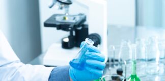 Lær mere om biologi med en inkubator!