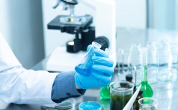 Lær mere om biologi med en inkubator!